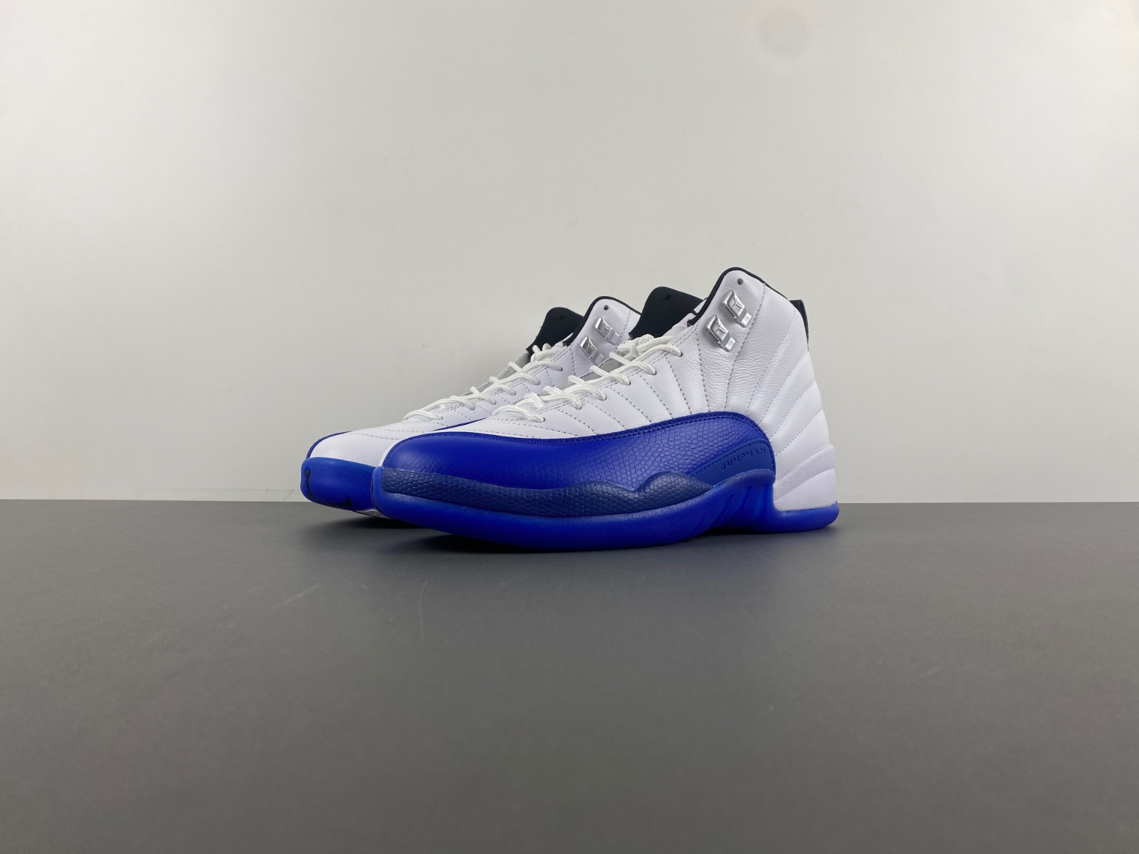 Jordan 12 Retro Blueberry    CT8013-140