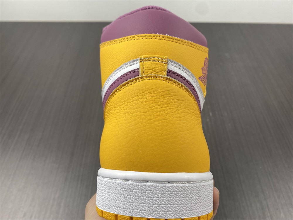 Air Jordan 1 "Brotherhood" 555088-706