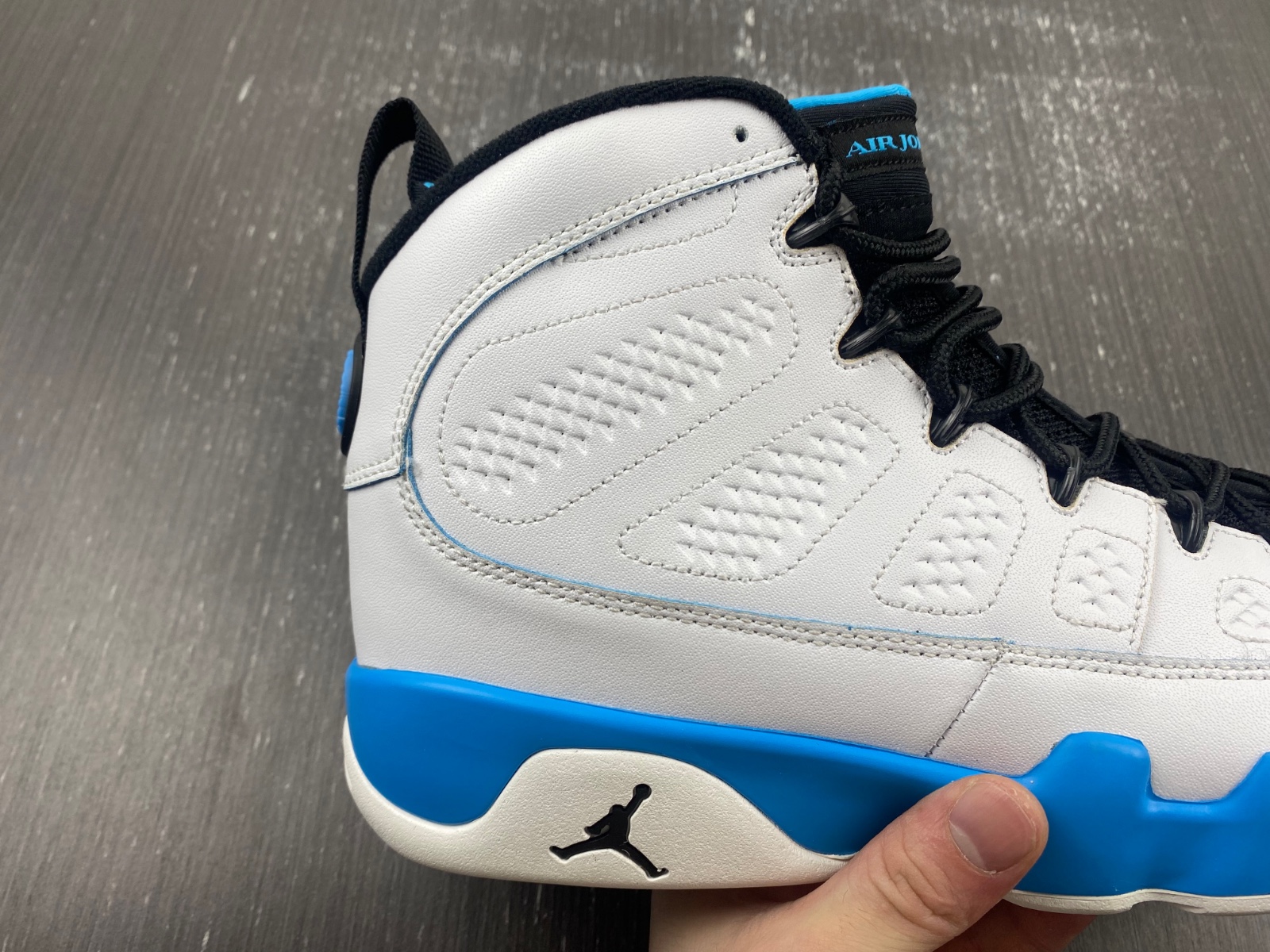 Air Jordan 9 OG "Powder Blue" FQ8992-101