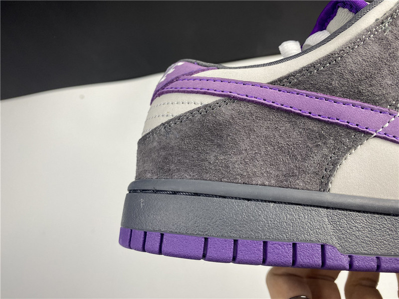 Nike Dunk SB Low Purple Pigeon 304292-051