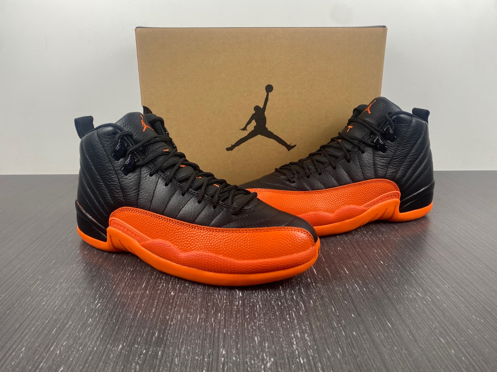 Air Jordan 12 “Brilliant Orange”  FD9101-081