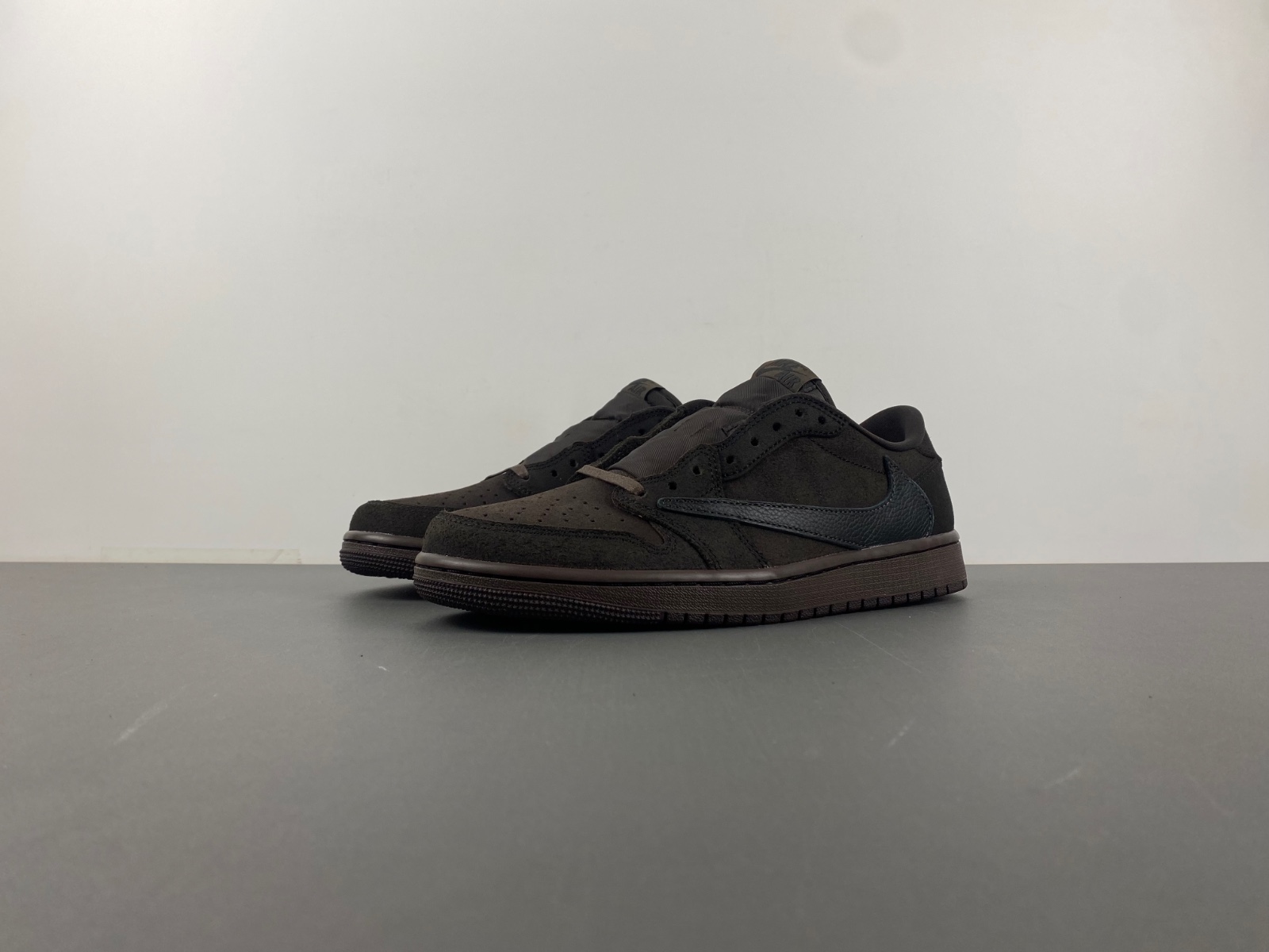 Travis Scott x Air Jordan 1 Low OG  DM7866-202
