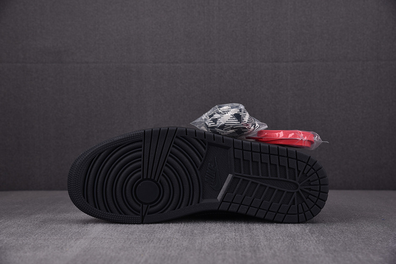 Travis scott x Air Jordan 1 Low OG SP “Black/Phantom” DM7866-001