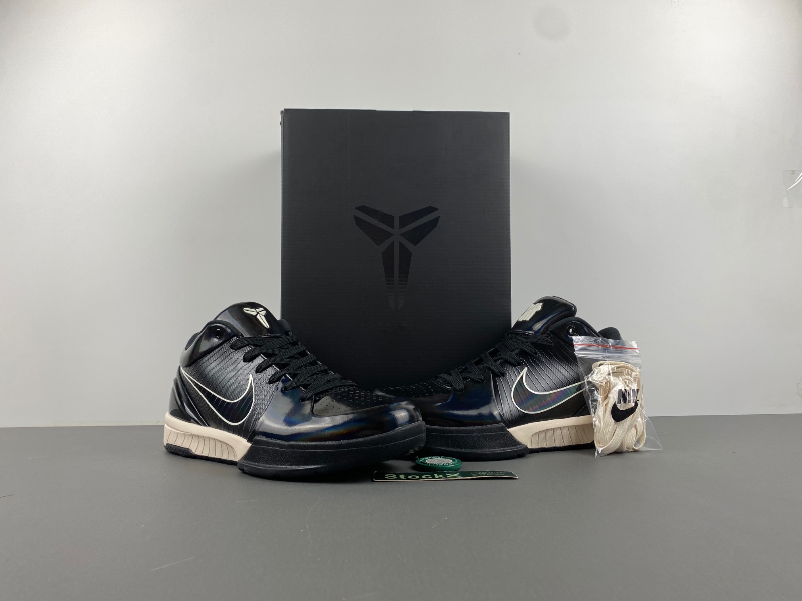 UNDEFEATED x Nike Kobe 4 Protro   CQ3869-001