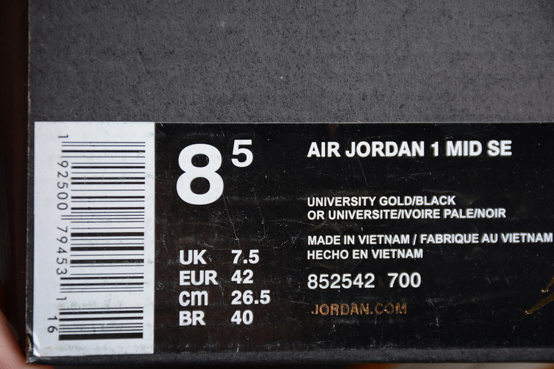 Air Jordan 1 Mid SE "Lakers" 852542-700