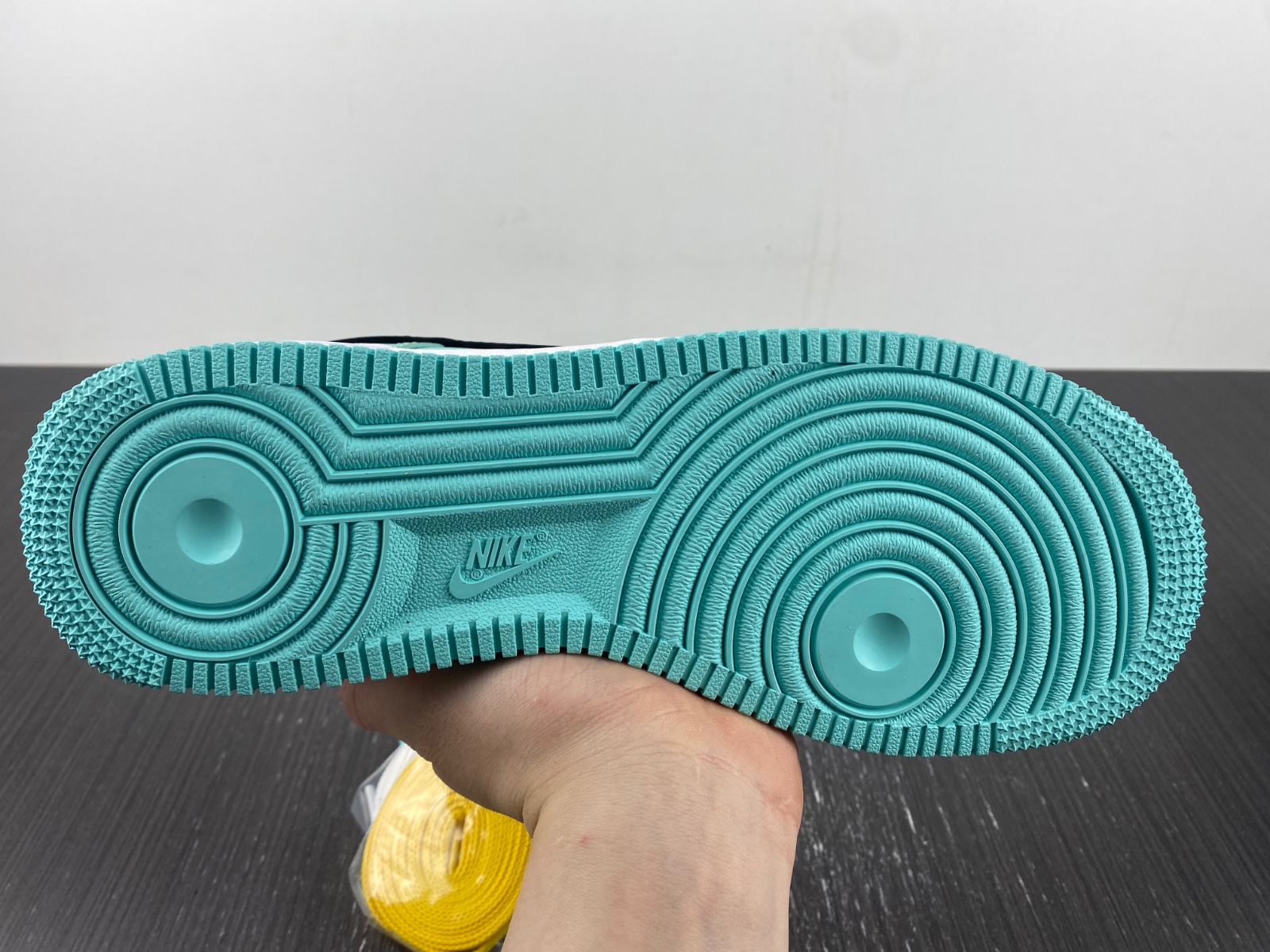 Tiffany & Co. x Nike Air Force 1 Low Blue DZ1382-002