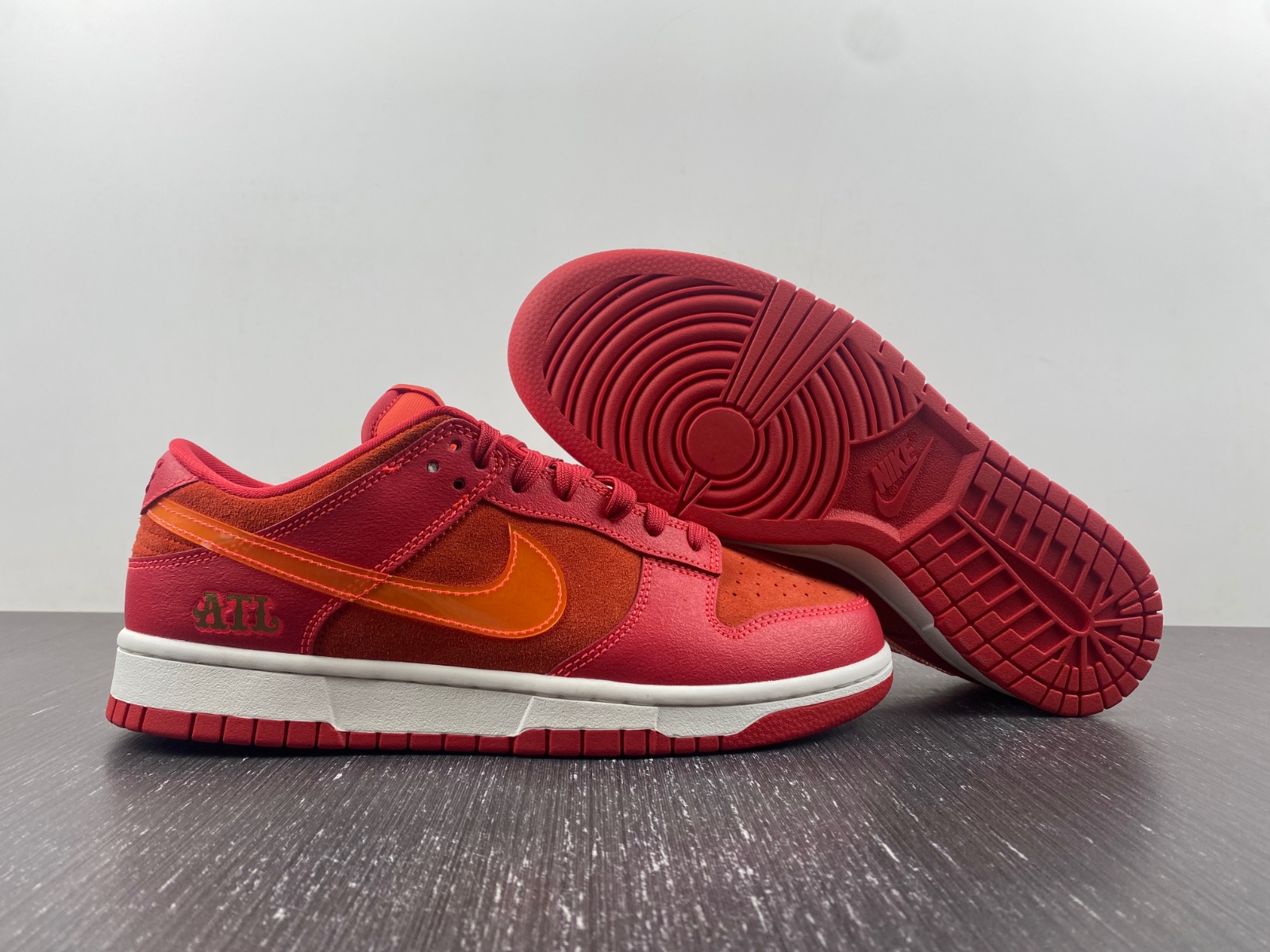 Nike Dunk Low ATL FD0724-657