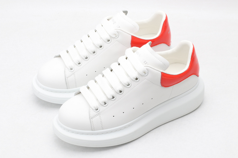 MCQUEEN OVERSIZED SNEAKER