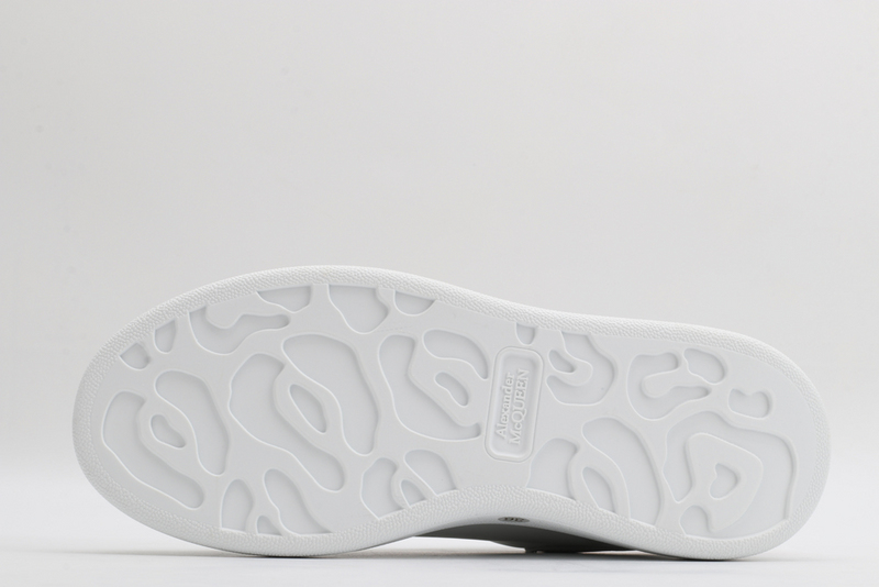 MCQUEEN OVERSIZED SNEAKER