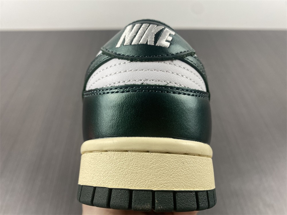 Nike Dunk Low Vintage Green DQ8580-100