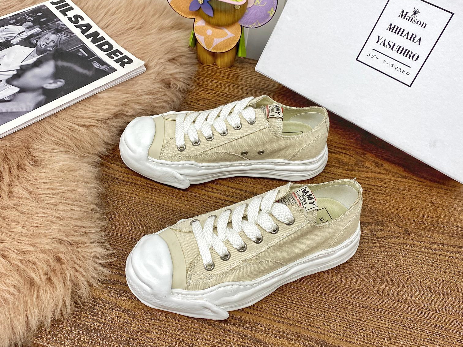 Maison Mihara Yasuhiro Low-Top Sneakers MMY-012