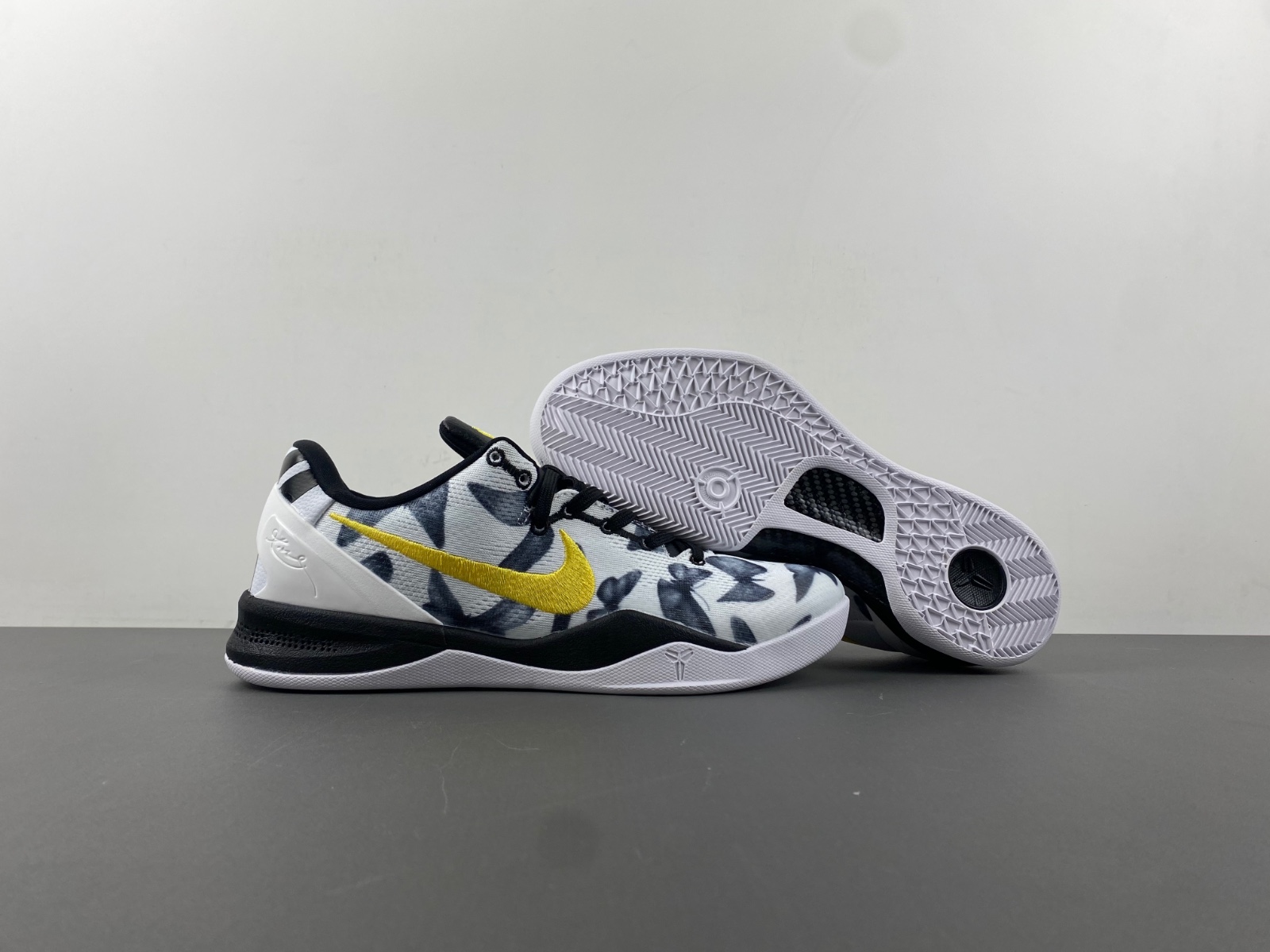 Nike Kobe 8 Protro “Mambacita” FV6325-100