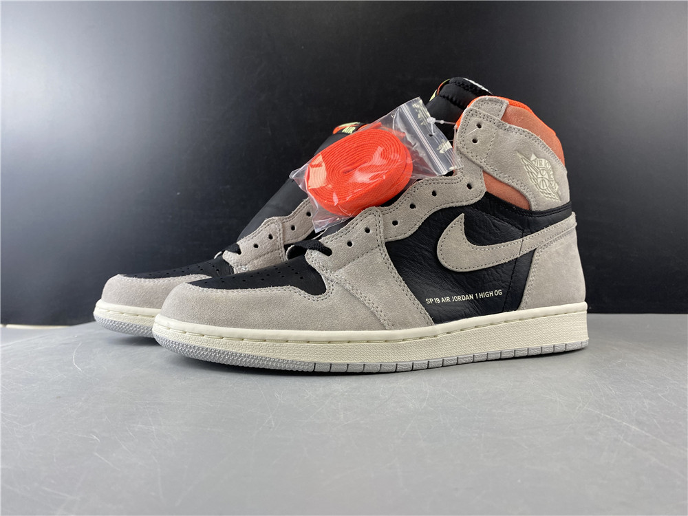 Air Jordan 1 Retro High OG 'Neutral Grey' - 555088 018