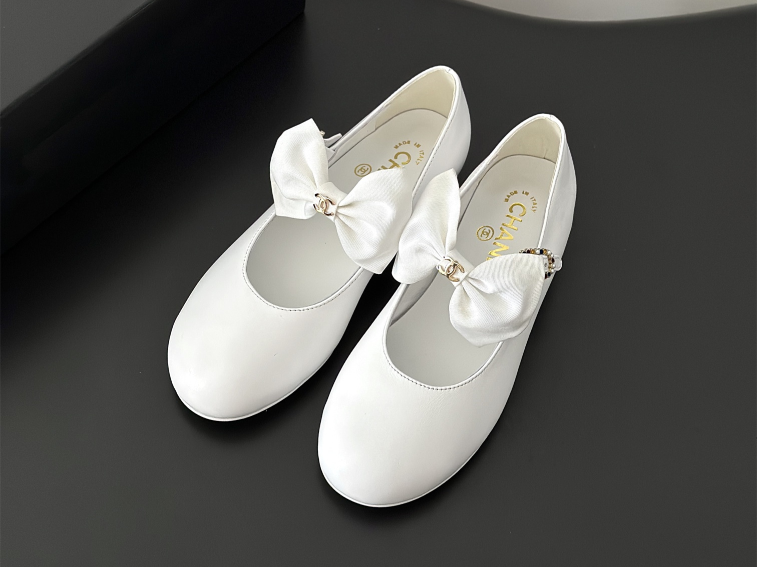 Chanel Mary Janes CH-6