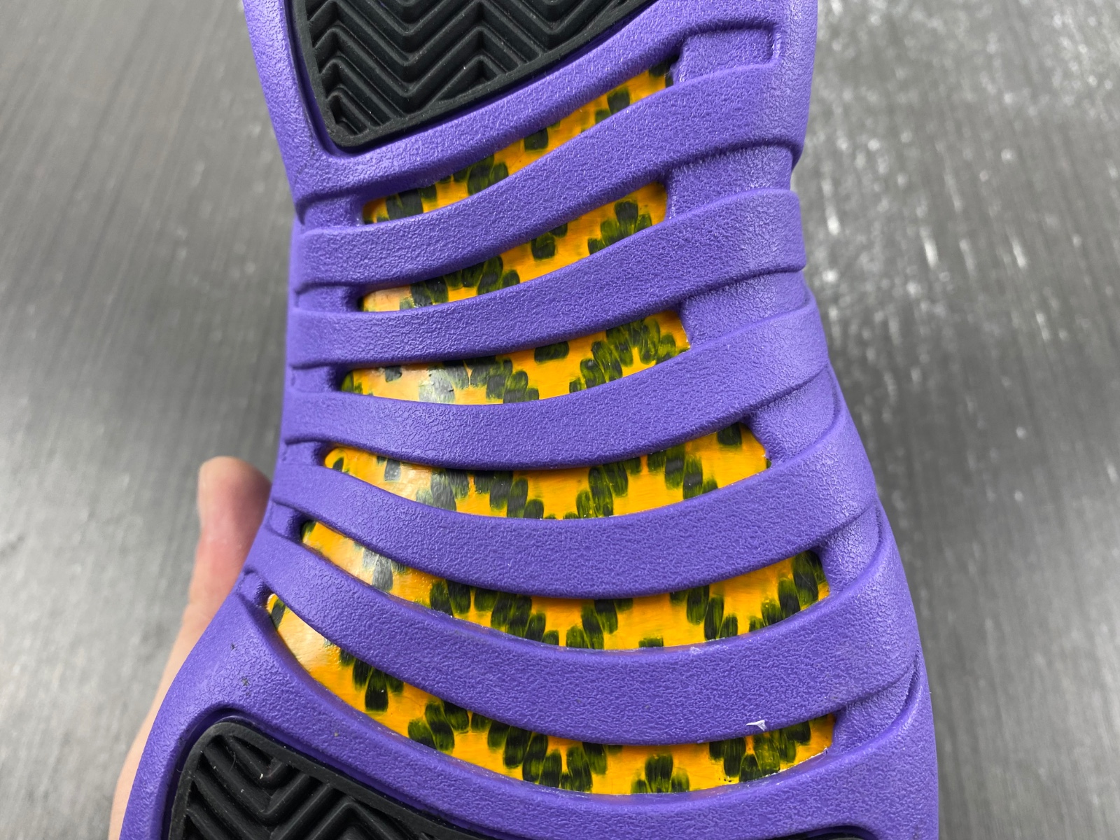 Air Jordan 12 "Black/Field Purple" CT8013-057