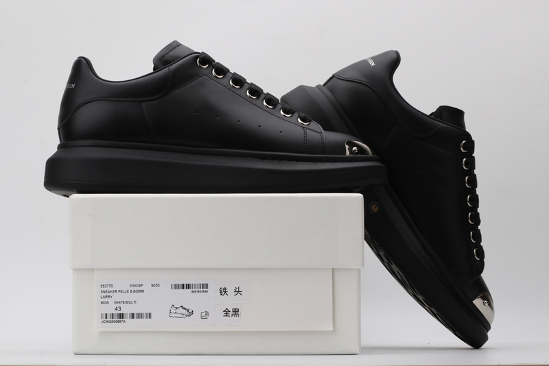 MCQUEEN OVERSIZED SNEAKER