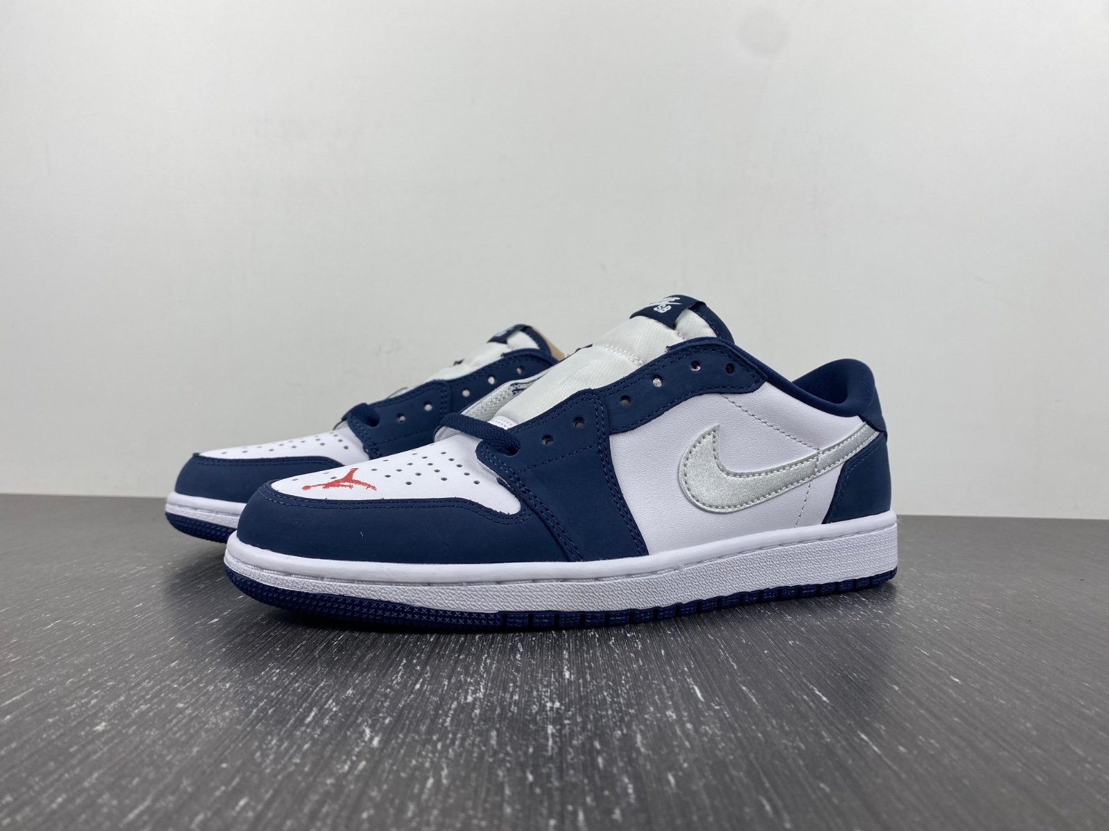 Eric Koston x Air Jordan 1 Low SB 'Midnight Navy' CJ7891-400