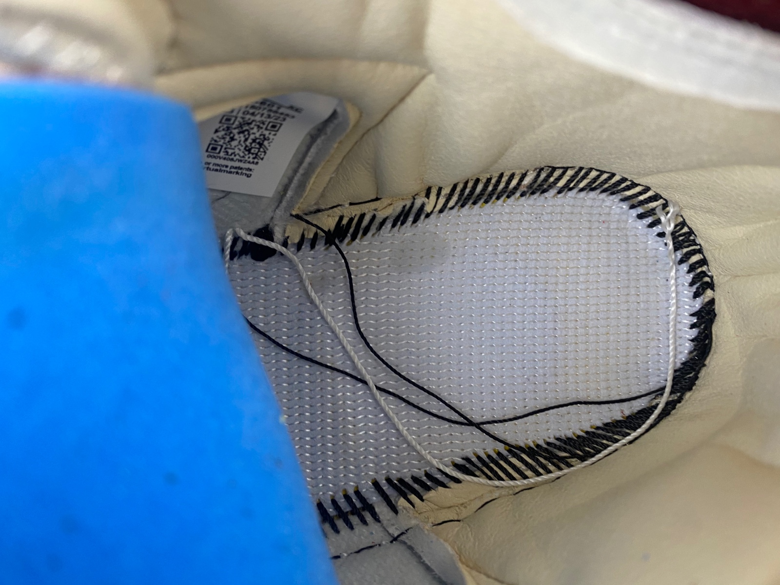 Air Jordan 1 Zoom CMFT 2 x Teyana Taylor Gym Red FJ0604-601