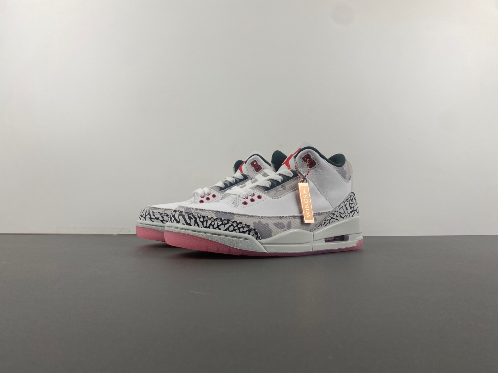 Air Jordan 3 “Wings”   HM6993-100