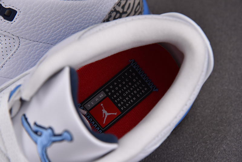 AIR JORDAN 3 RETRO "UNC" CT8532-104