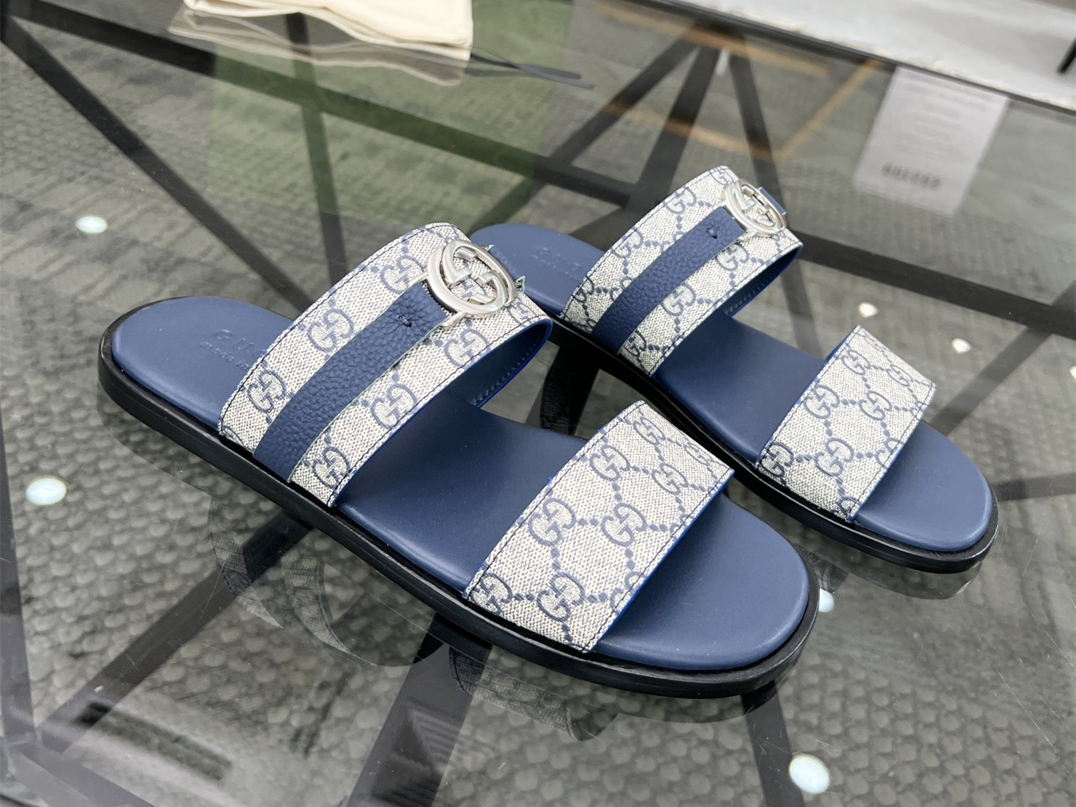 GUCCI  SLIDE (EU38-EU46)