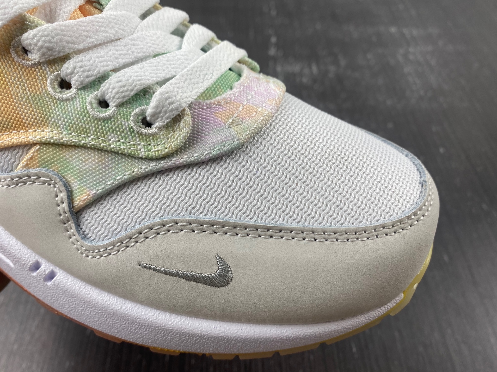 Nike Air Max 1 Metal Charms FJ7734-101