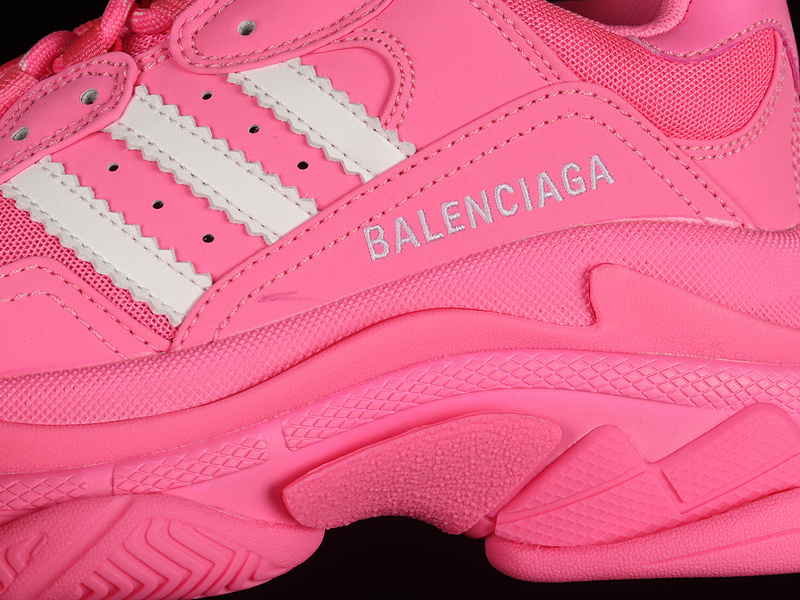 Balenciaga TRIPLE S TRAINER