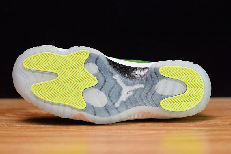 Air Jordan 11 Retro Low 