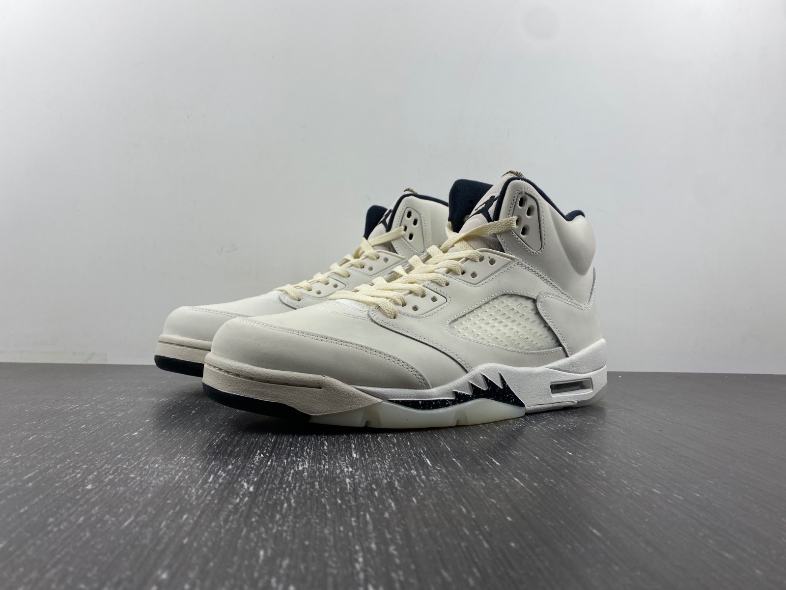 Air Jordan 5