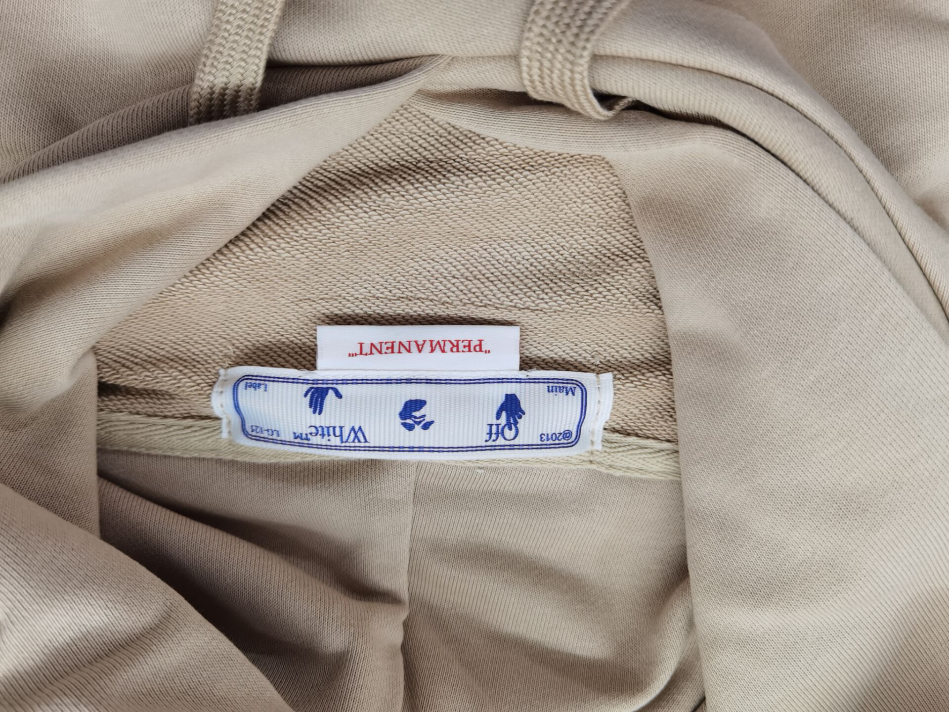 OFF-WHITE Hoodie P1900145