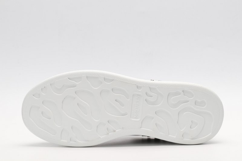 MCQUEEN OVERSIZED SNEAKER