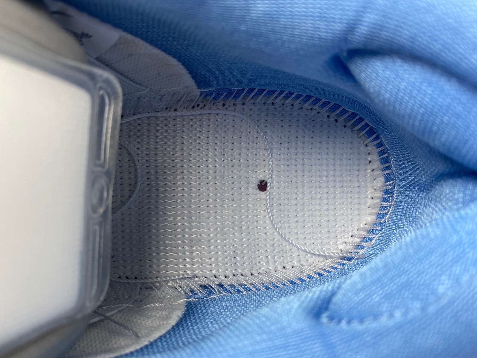 Nike SB Dunk Low Philadelphia Phillies DQ4040-400