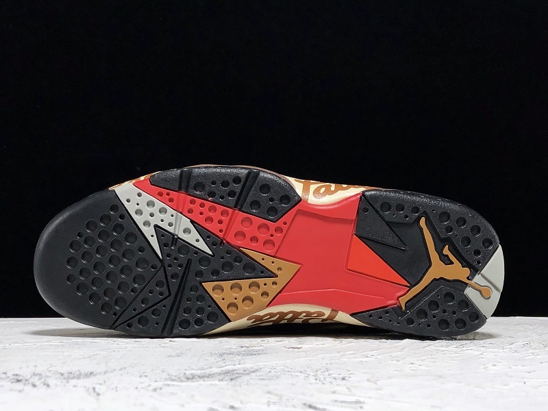 Air Jordan 7 Retro "Patta Shimmer"  AT3375-200