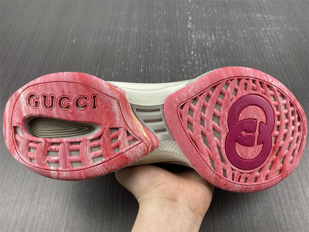 GUCCI Run Sneaker