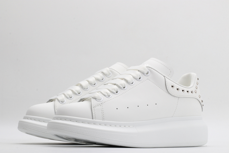 MCQUEEN OVERSIZED SNEAKER