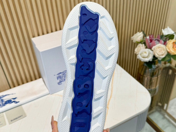 Burberry Check Terrace Sneakers  BBR--3011