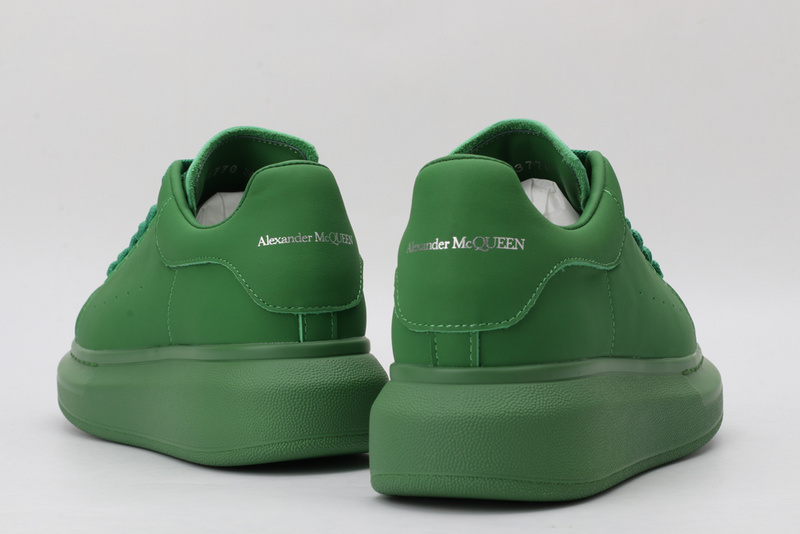 MCQUEEN OVERSIZED SNEAKER