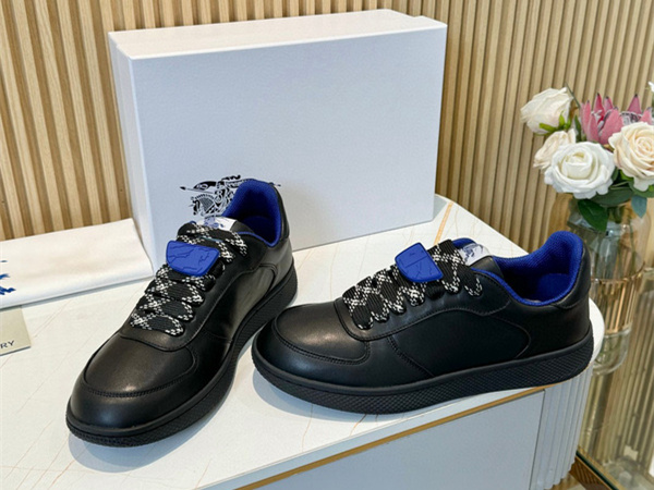 Burberry Check Terrace Sneakers  BBR--3010