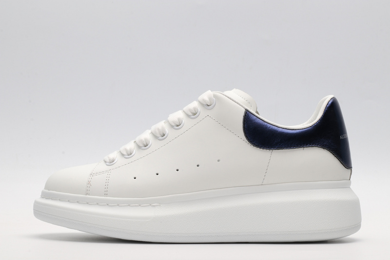 MCQUEEN OVERSIZED SNEAKER