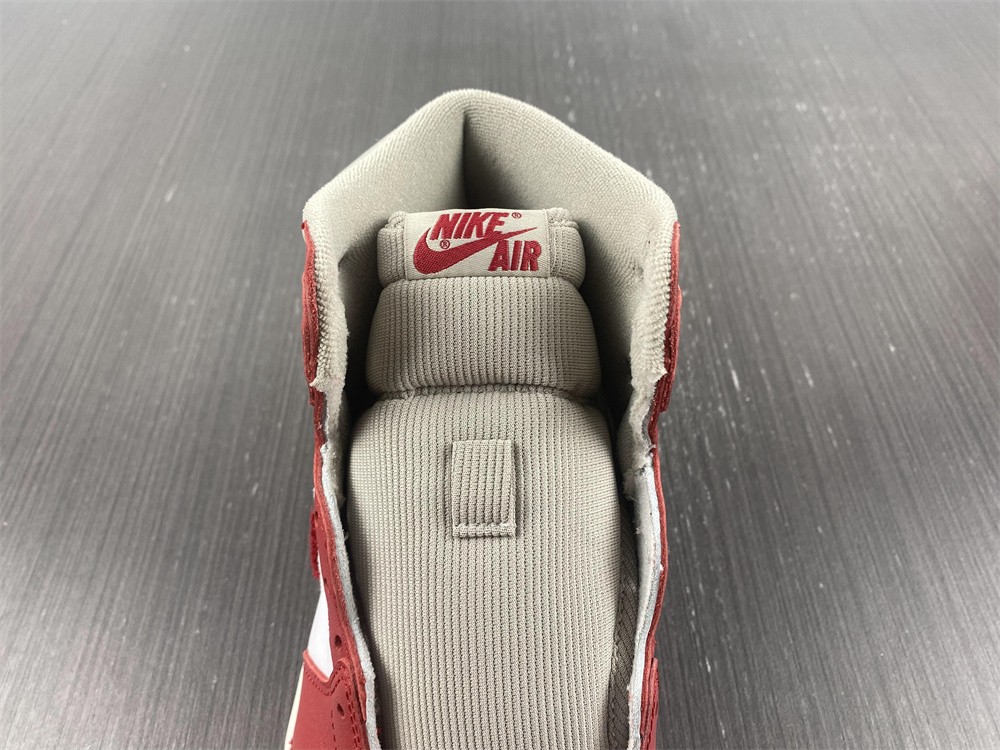 Air Jordan 1 High OG Newstalgia Chenille DJ4891-061