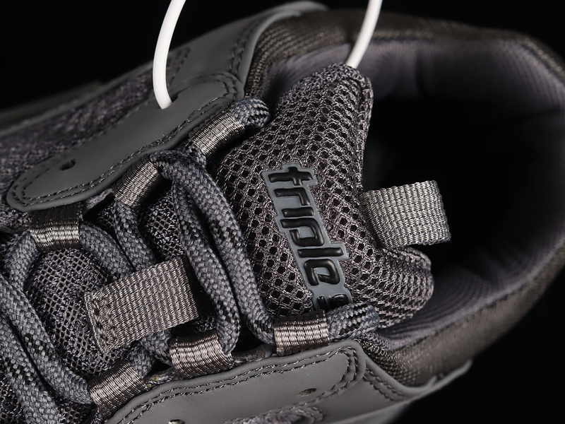 Balenciaga TRIPLE S TRAINER