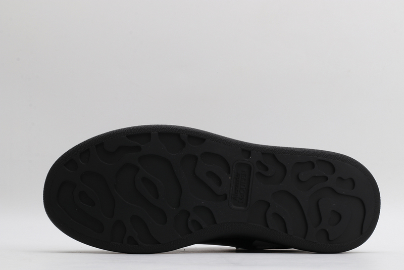 MCQUEEN OVERSIZED SNEAKER