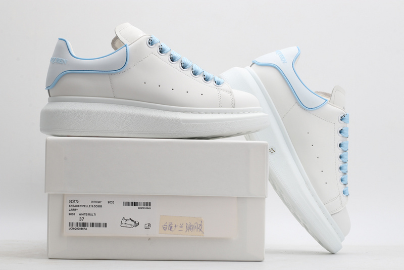 MCQUEEN OVERSIZED SNEAKER