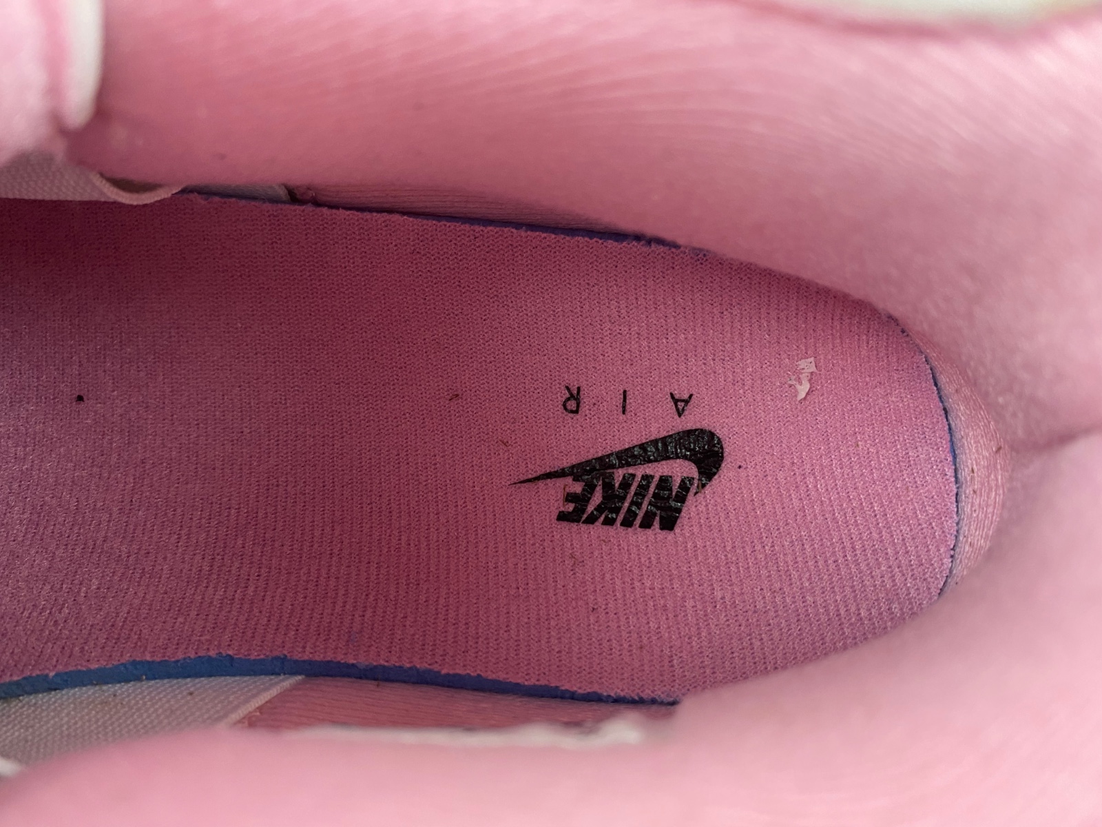 Off-White x Jordan 4 “Pink”