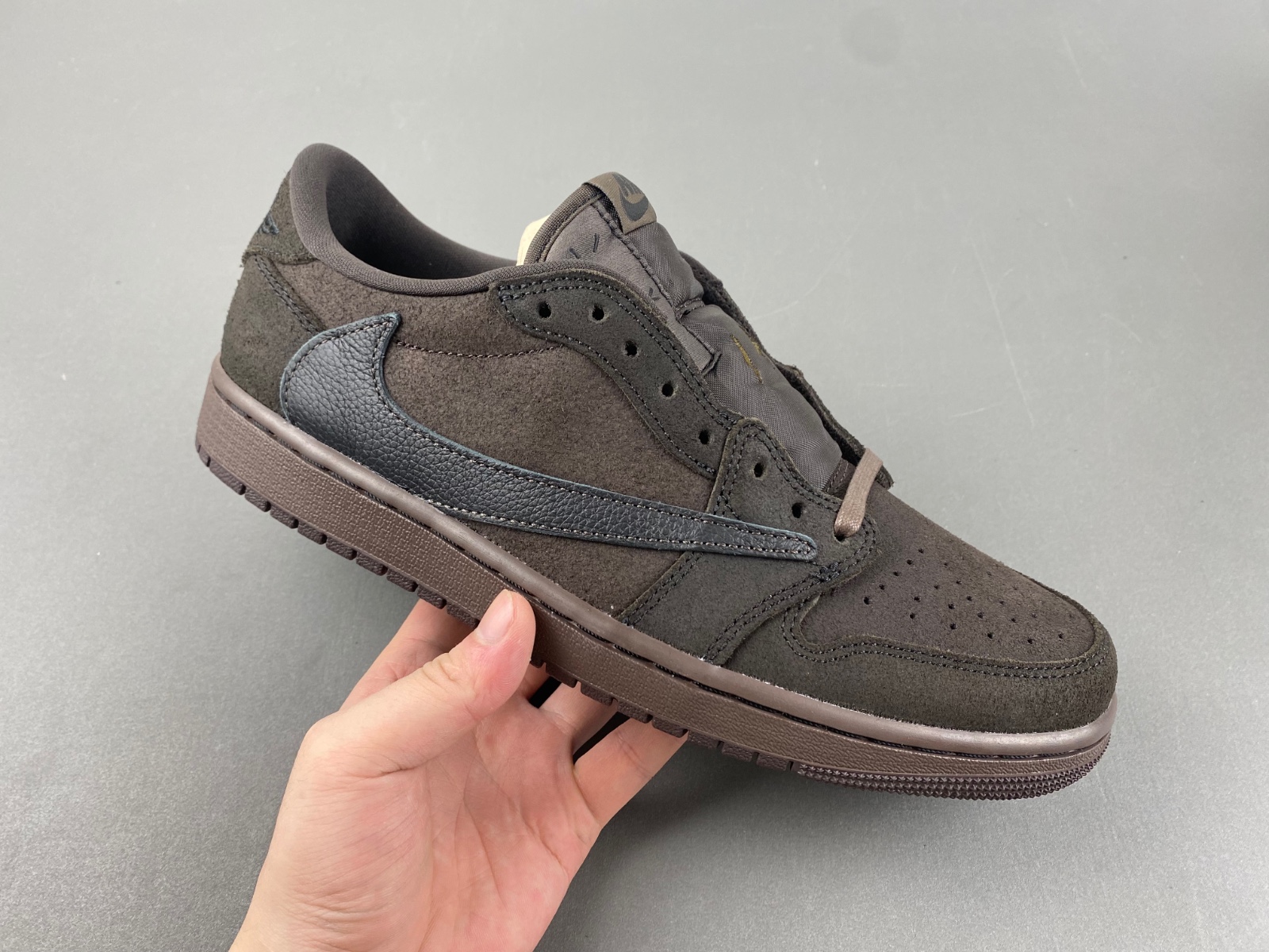 Travis Scott x Air Jordan 1 Low OG  DM7866-202