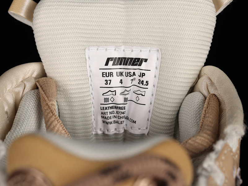 Balenciaga Runner Sneaker