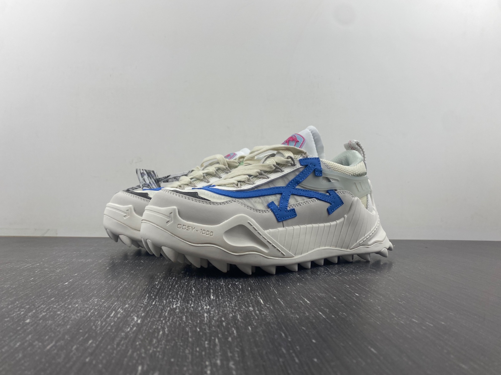 OW C/O ODSY-1000 SNEAKERS