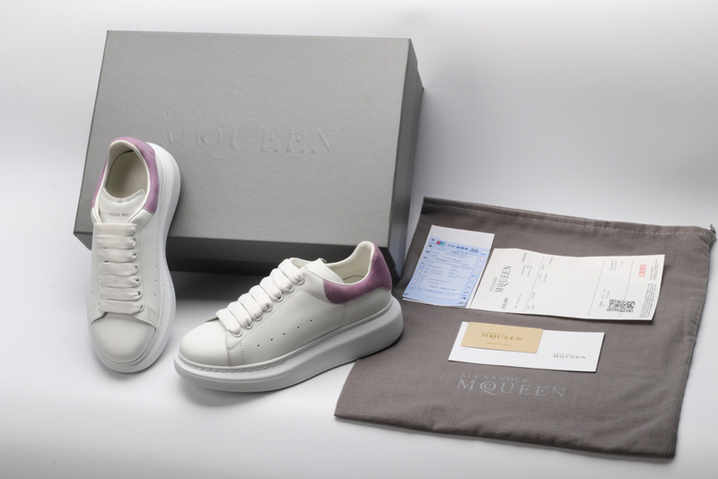 MCQUEEN OVERSIZED SNEAKER