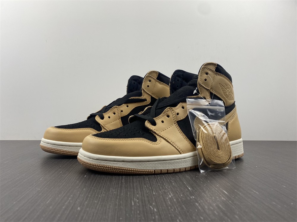 Air Jordan 1 Heirloom 555088-202