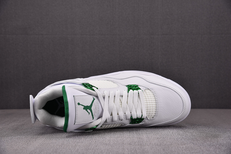 Air Jordan 4 "Metallic Green" CT8527-113